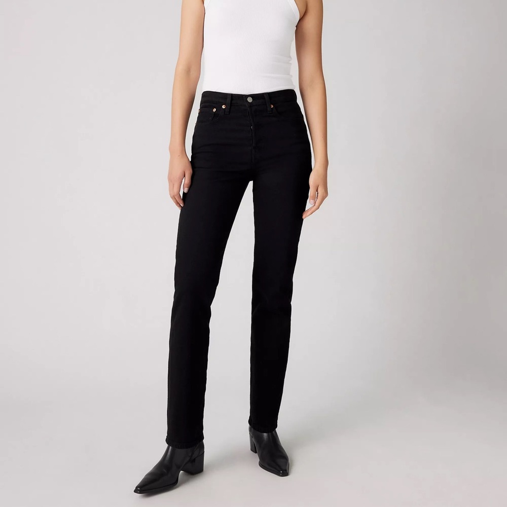 Levi’s Black Wedgie Straight Jeans